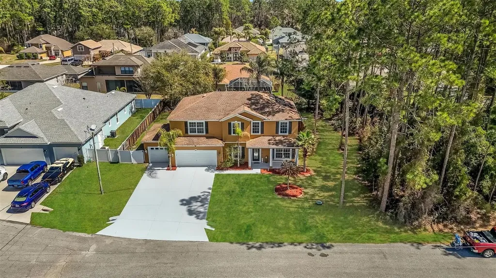 4 Lake Charles Place Palm Coast FL 32137