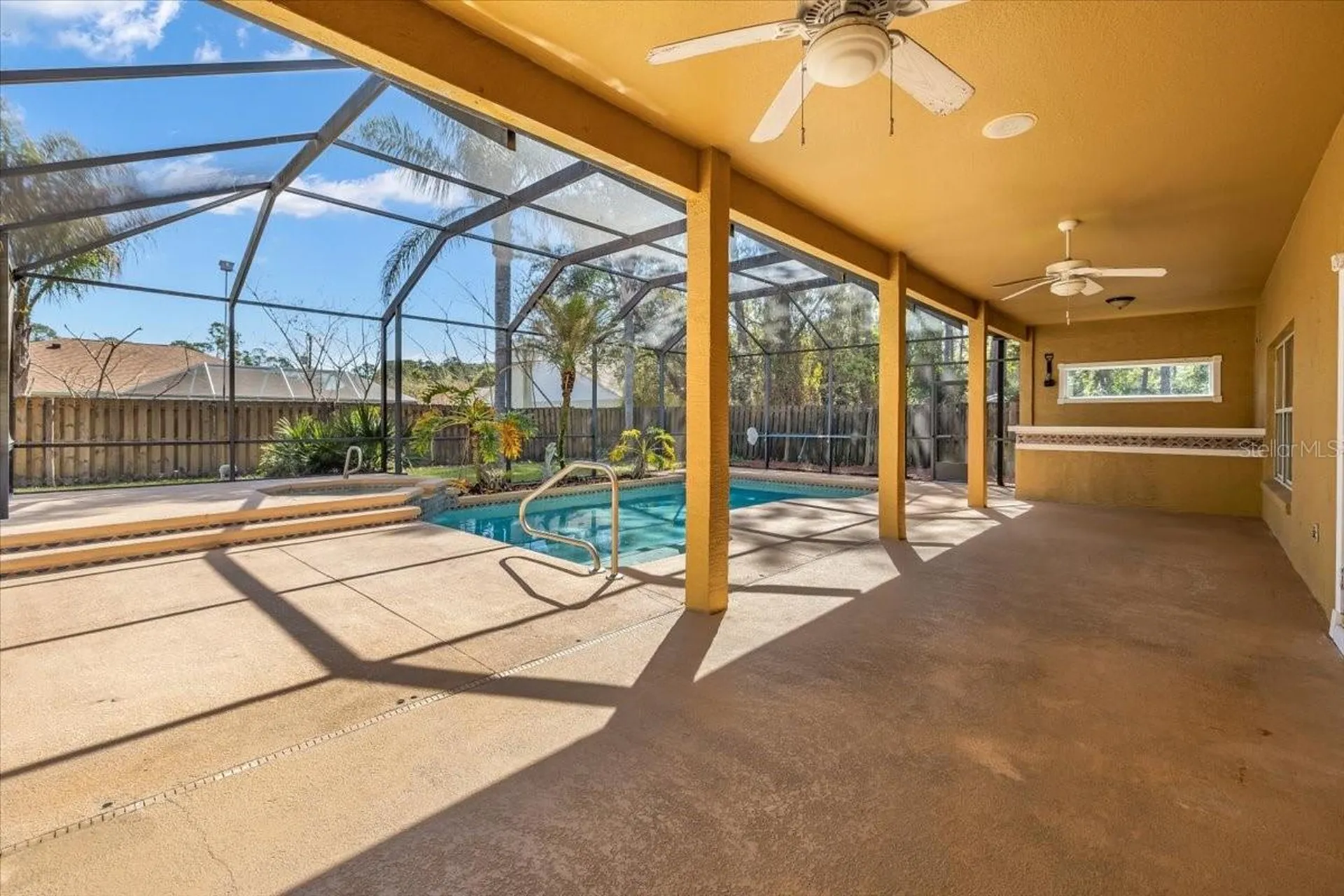 4 Lake Charles Place Palm Coast FL 32137