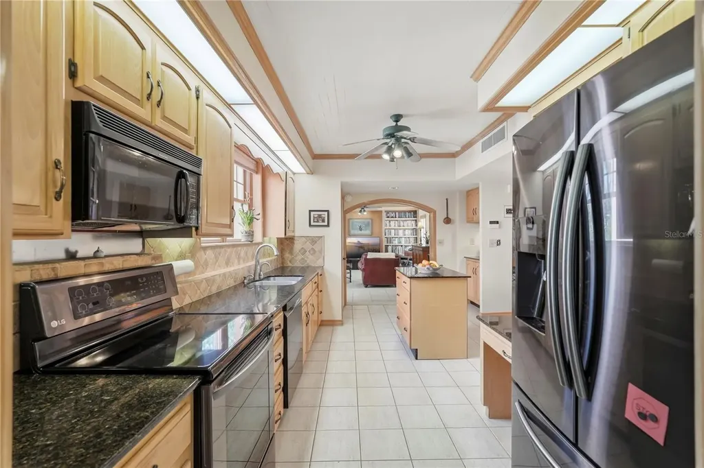 100 72nd Street S St Petersburg FL 33707