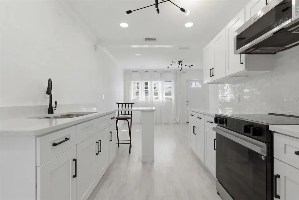 4930 Eldorado Drive Tampa FL 33615