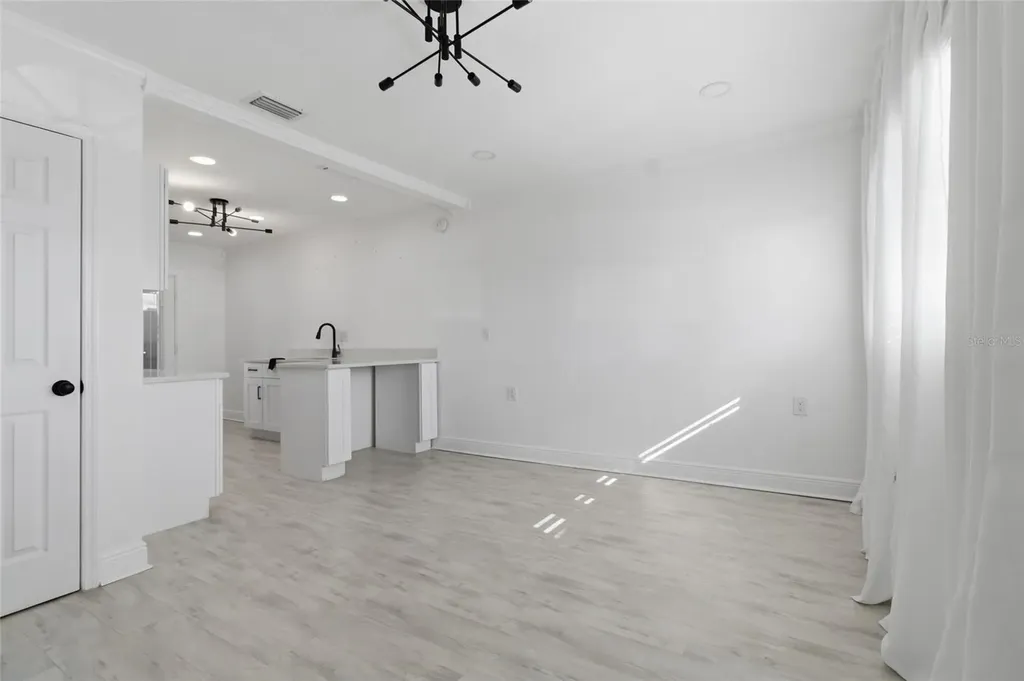 4930 Eldorado Drive Tampa FL 33615