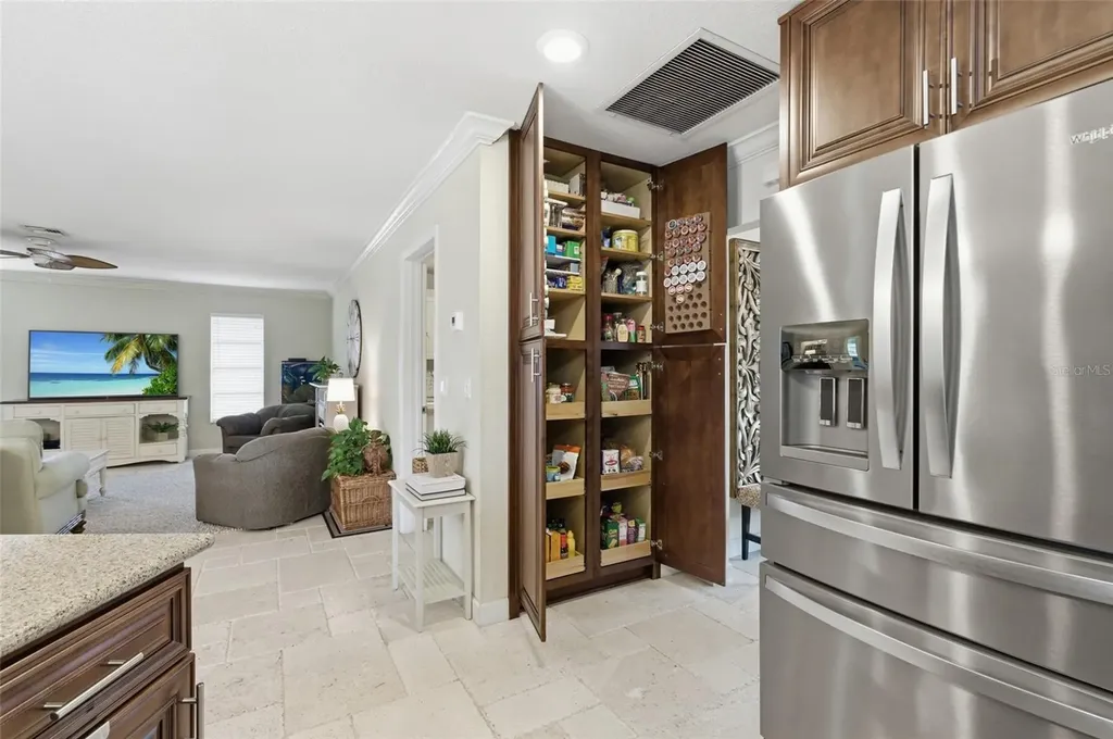 825 Via Formia Punta Gorda FL 33950