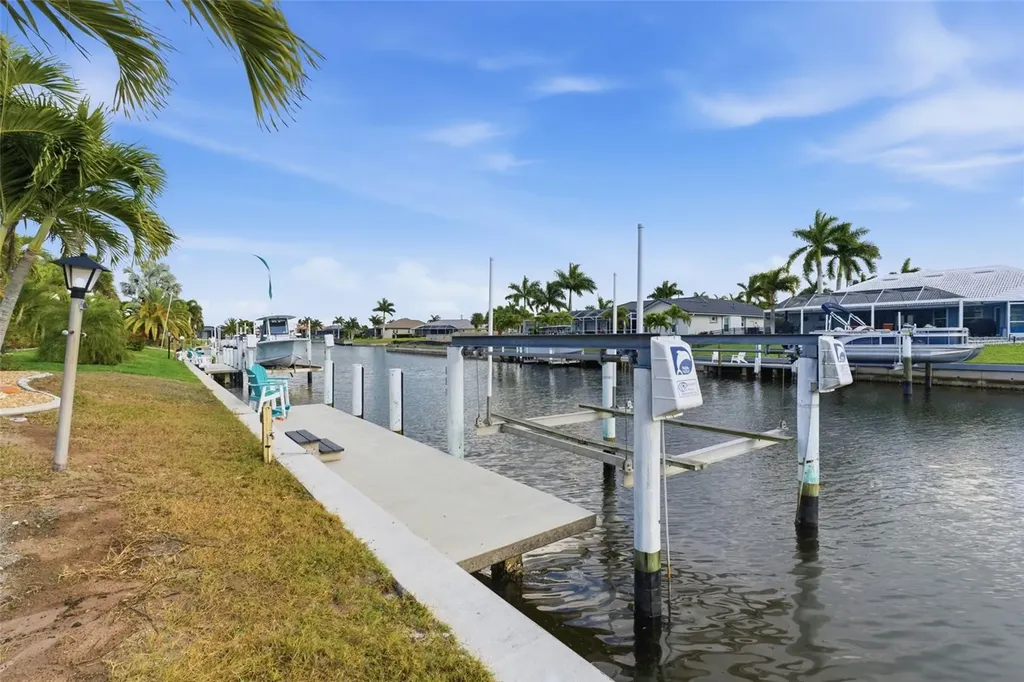 825 Via Formia Punta Gorda FL 33950