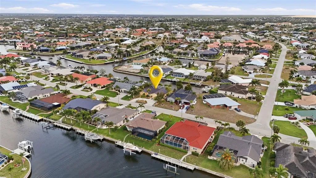 825 Via Formia Punta Gorda FL 33950