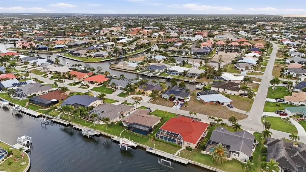 825 Via Formia Punta Gorda FL 33950