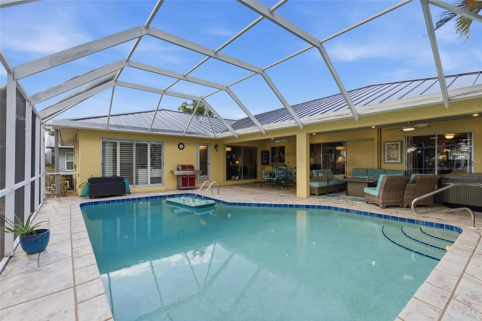 825 Via Formia Punta Gorda FL 33950