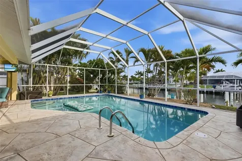 825 Via Formia Punta Gorda FL 33950