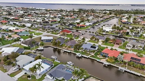 825 Via Formia Punta Gorda FL 33950