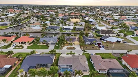 825 Via Formia Punta Gorda FL 33950