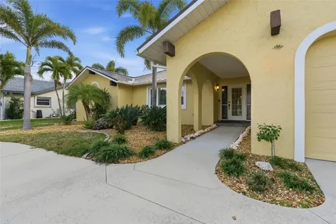 825 Via Formia Punta Gorda FL 33950