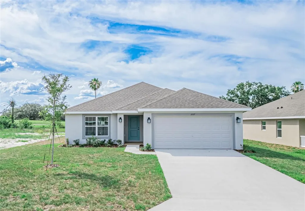 1227 Hickory Nut Drive Lake Wales FL 33898