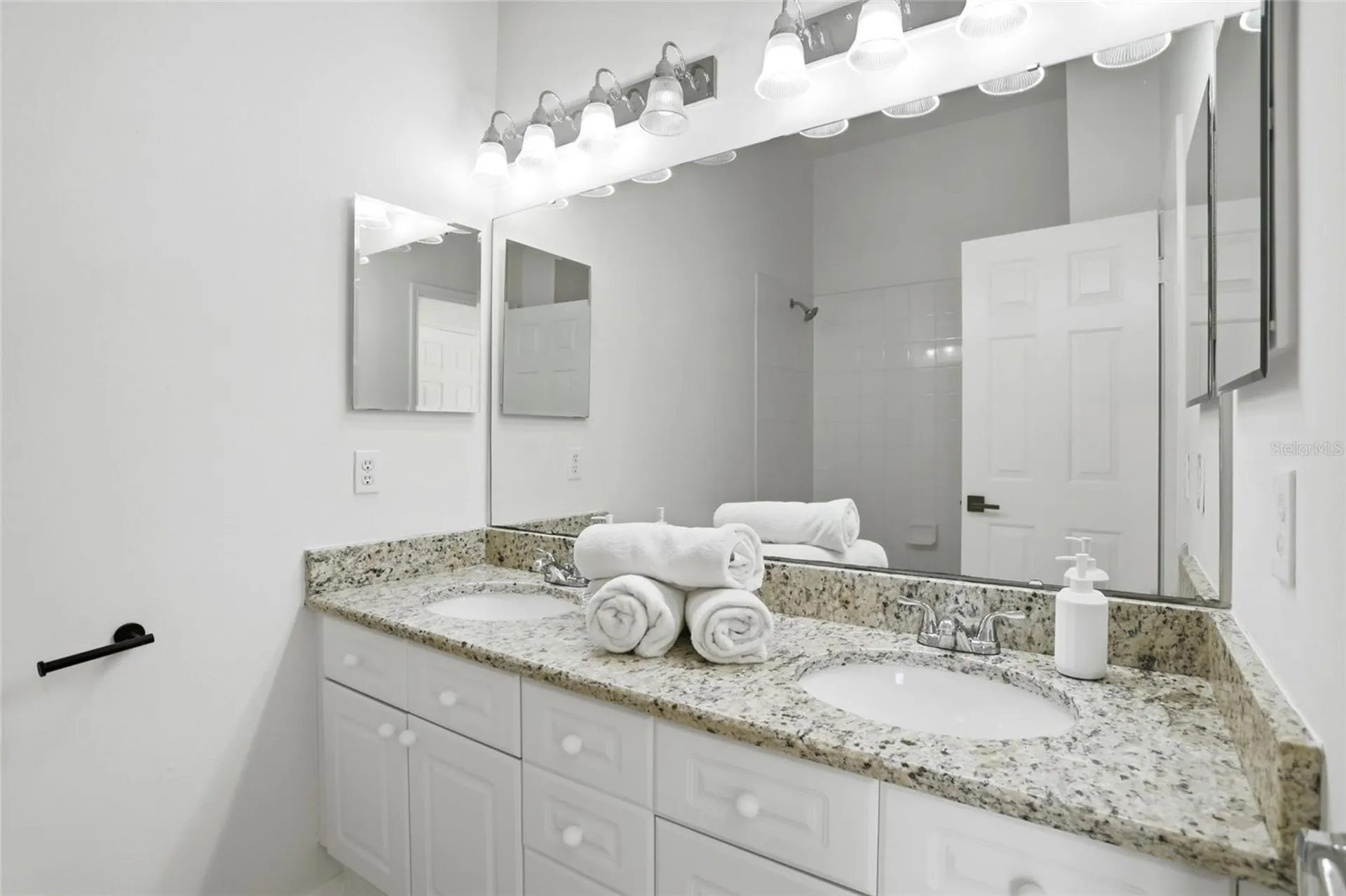 310 Grand Bay Lane Celebration FL 34747