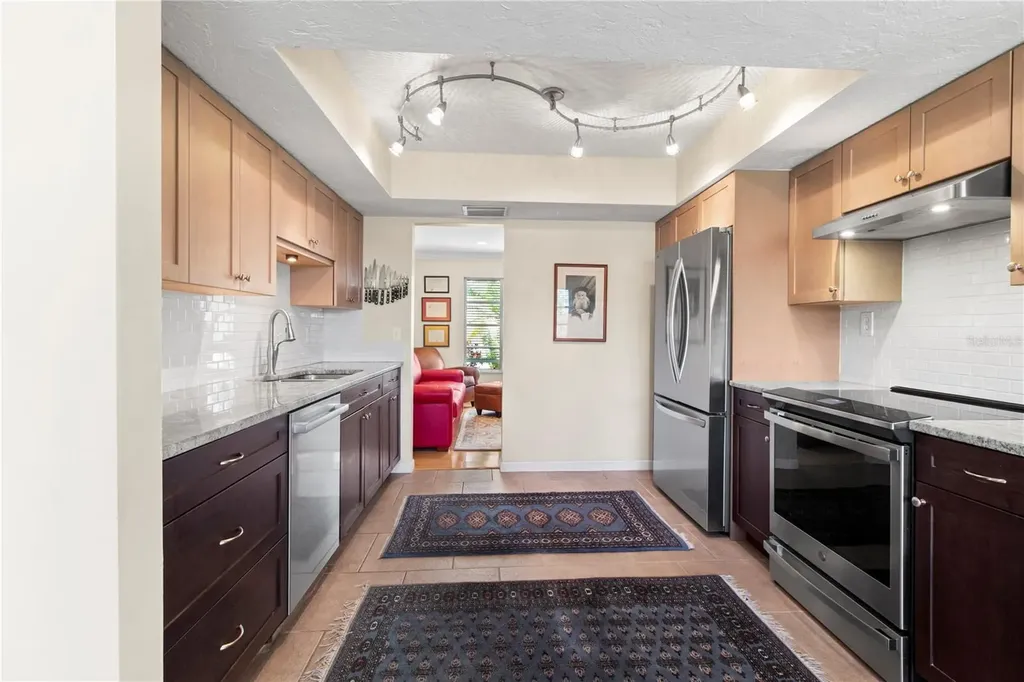 7926 Cypress Lake Drive Sarasota FL 34243