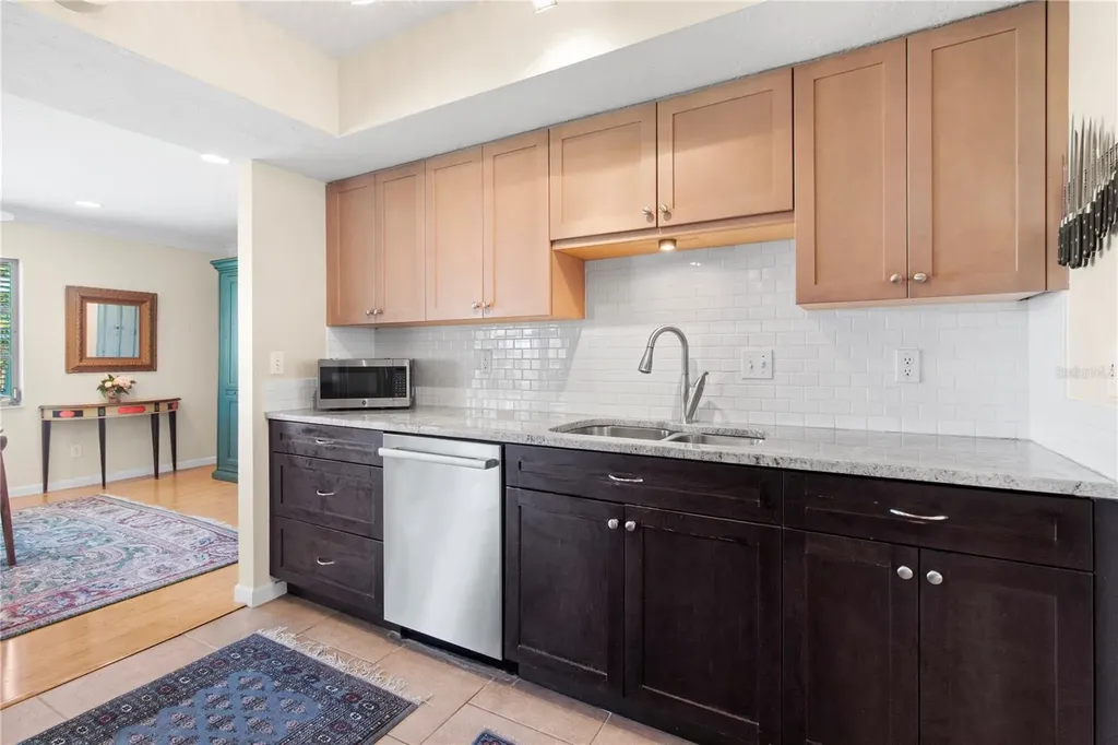 7926 Cypress Lake Drive Sarasota FL 34243