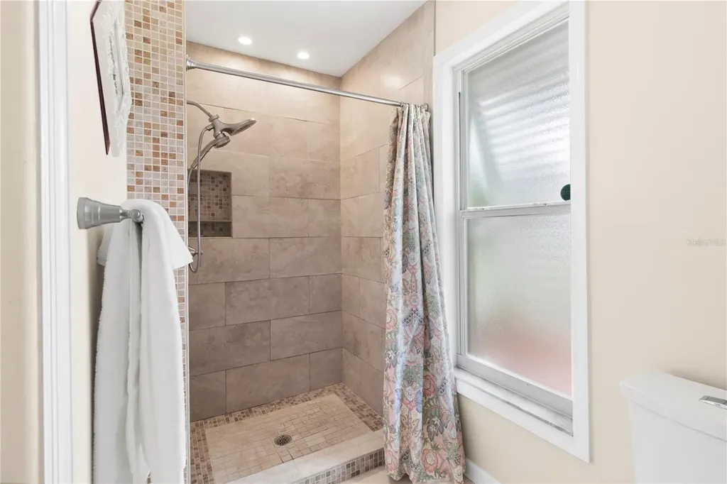 7926 Cypress Lake Drive Sarasota FL 34243