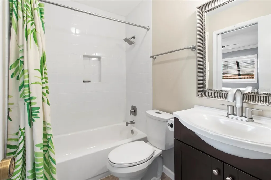 7926 Cypress Lake Drive Sarasota FL 34243