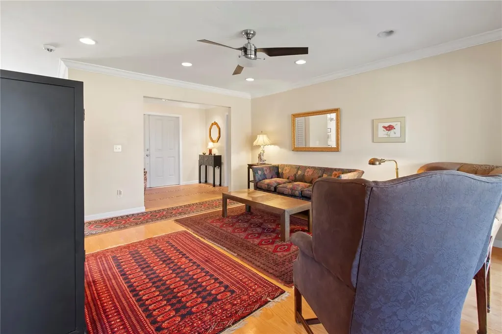 7926 Cypress Lake Drive Sarasota FL 34243