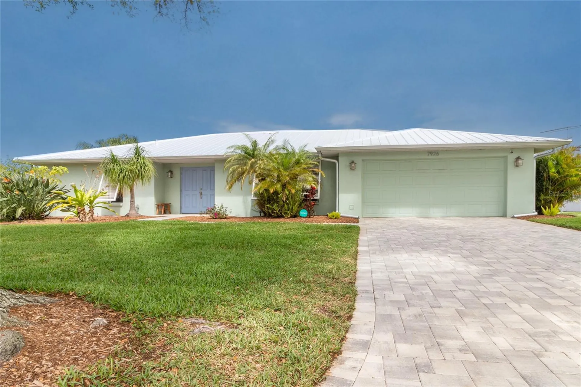 7926 Cypress Lake Drive Sarasota FL 34243