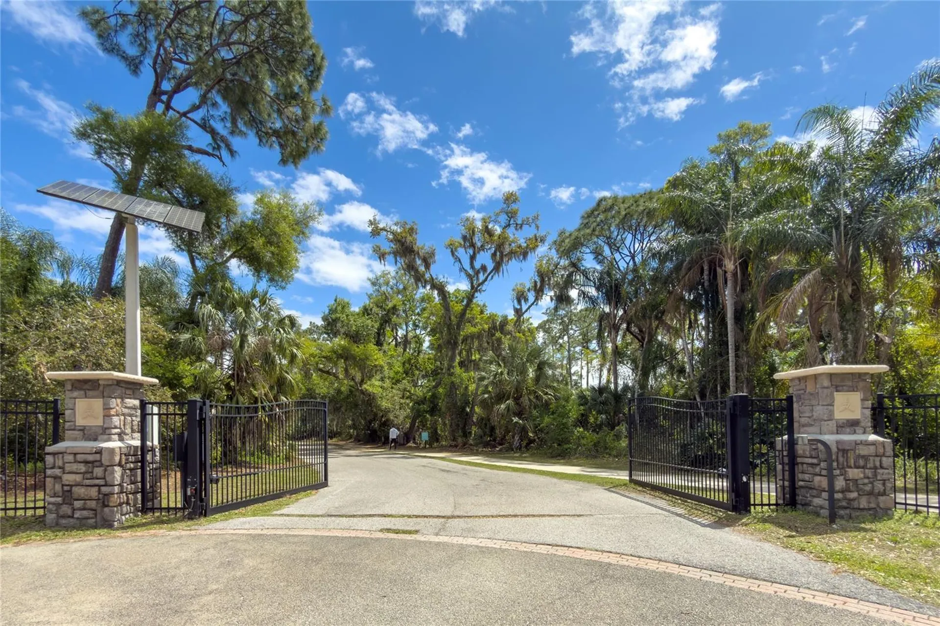 7926 Cypress Lake Drive Sarasota FL 34243