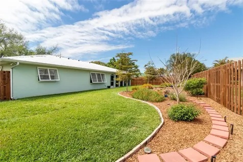 7926 Cypress Lake Drive Sarasota FL 34243
