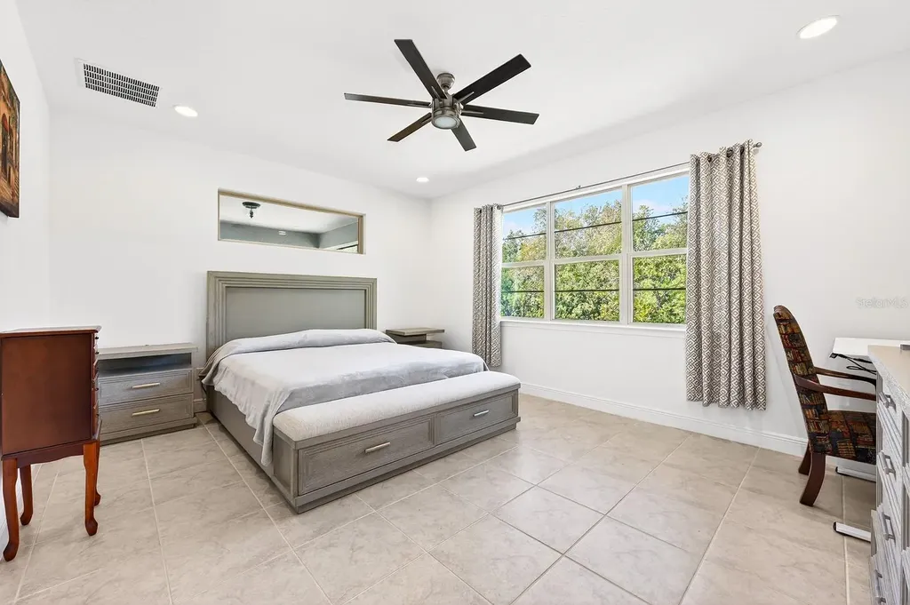 7651 Five Oaks Drive Harmony FL 34773