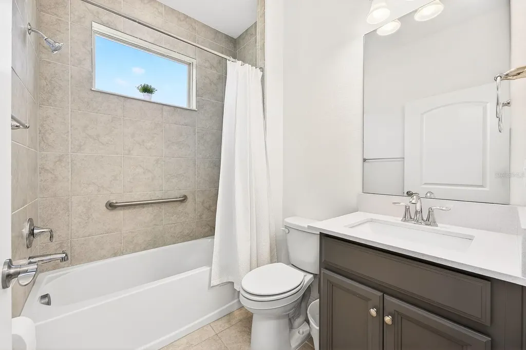 7651 Five Oaks Drive Harmony FL 34773