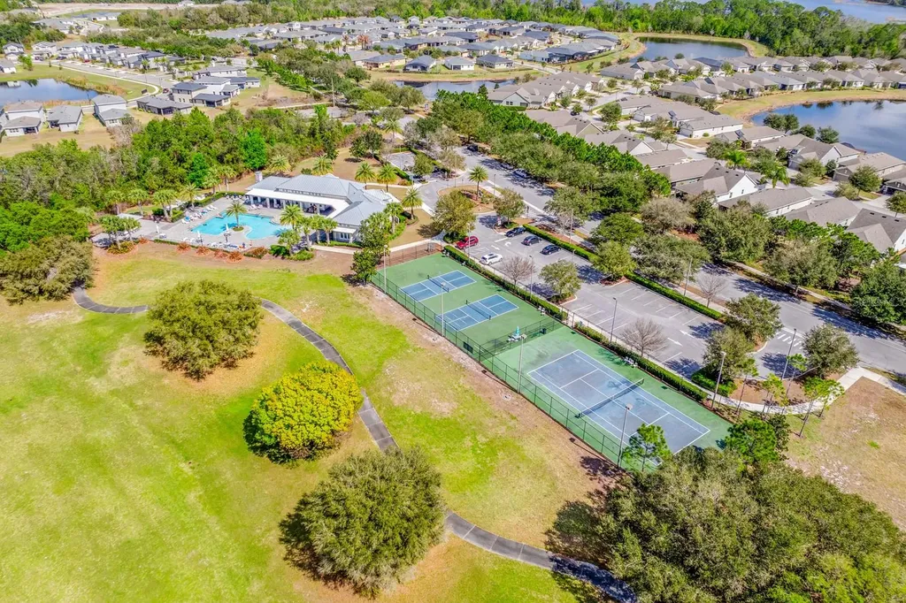 7651 Five Oaks Drive Harmony FL 34773