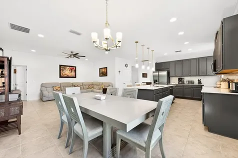 7651 Five Oaks Drive Harmony FL 34773