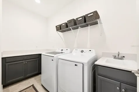 7651 Five Oaks Drive Harmony FL 34773