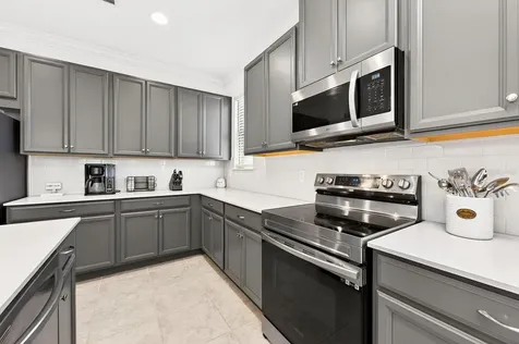 7651 Five Oaks Drive Harmony FL 34773