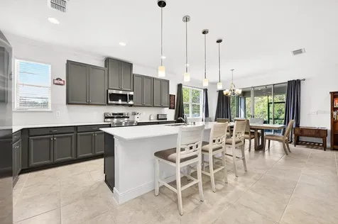 7651 Five Oaks Drive Harmony FL 34773