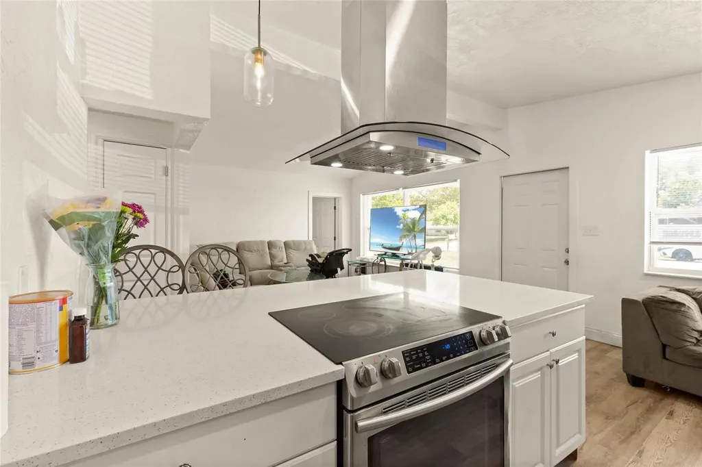 4821 Elfrida Avenue Sarasota FL 34235
