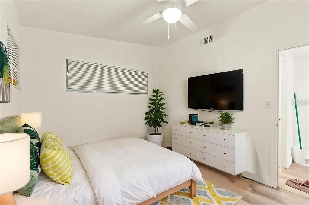 4821 Elfrida Avenue Sarasota FL 34235