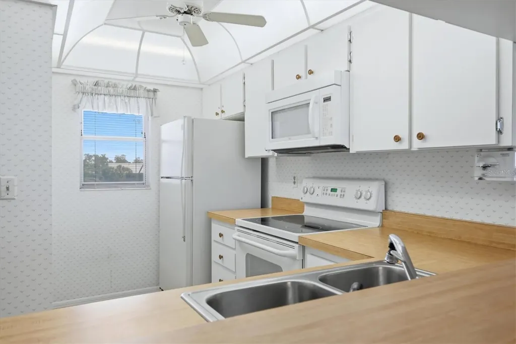 437 Cerromar Lane Venice FL 34293