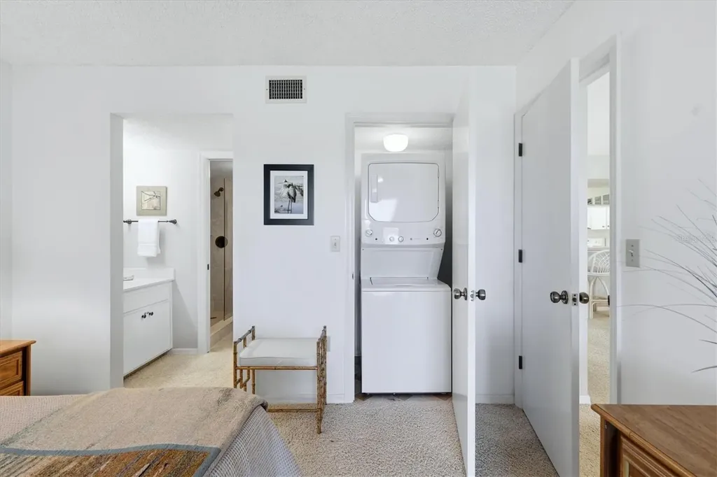 437 Cerromar Lane Venice FL 34293