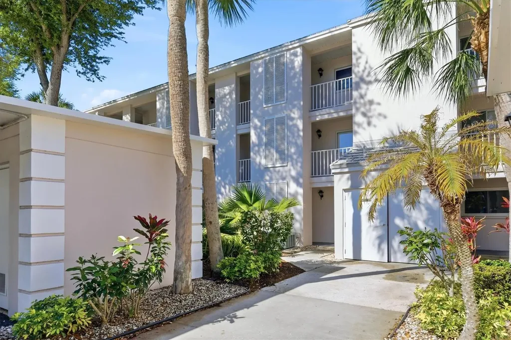 437 Cerromar Lane Venice FL 34293