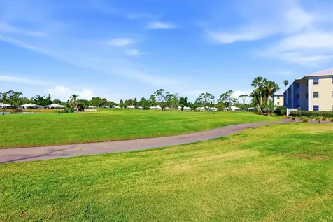 437 Cerromar Lane Venice FL 34293