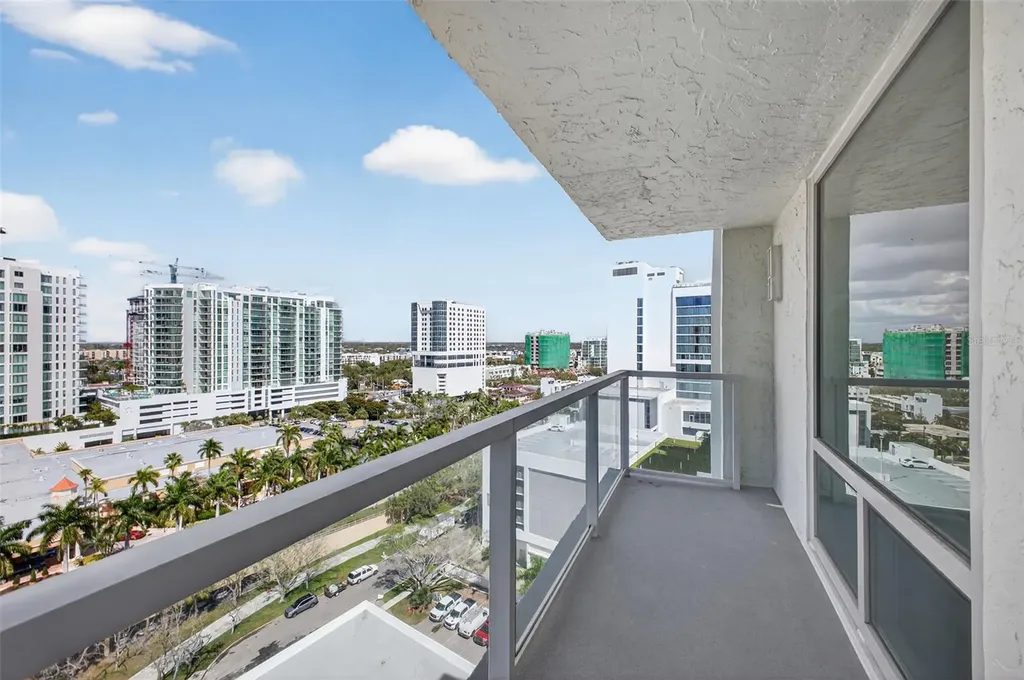 1111 N Gulfstream Avenue Sarasota FL 34236