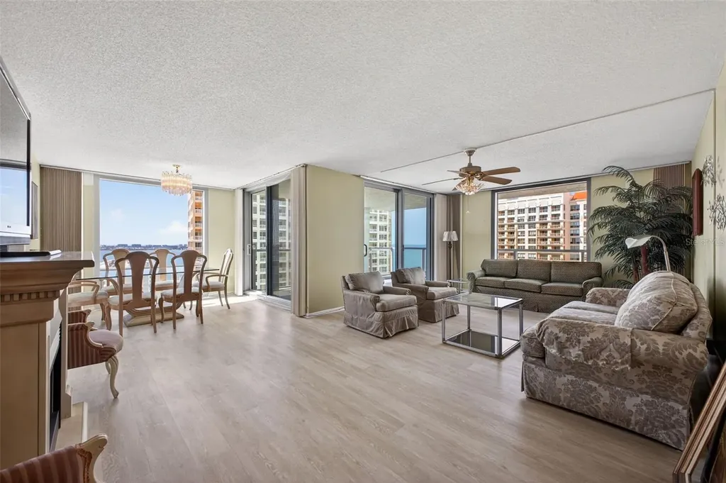 1111 N Gulfstream Avenue Sarasota FL 34236