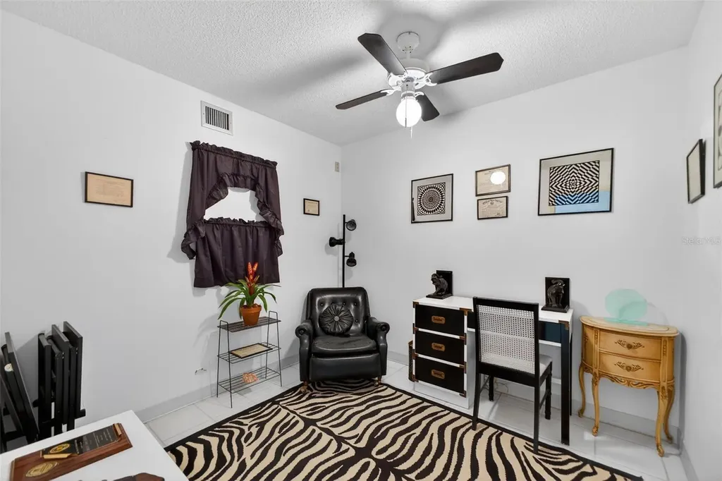 1111 N Gulfstream Avenue Sarasota FL 34236