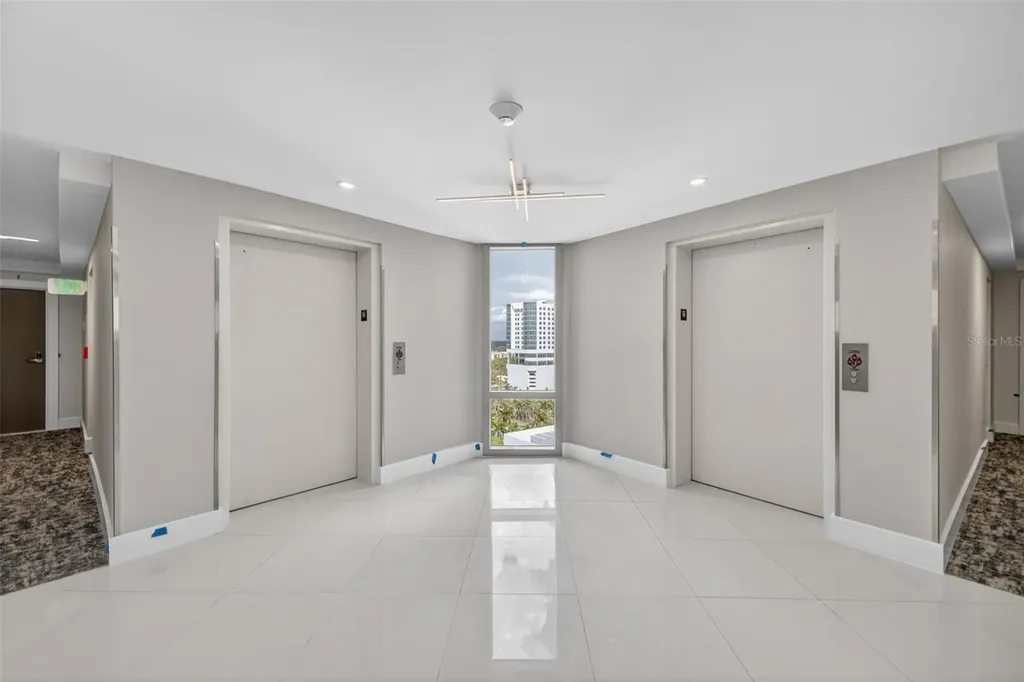 1111 N Gulfstream Avenue Sarasota FL 34236