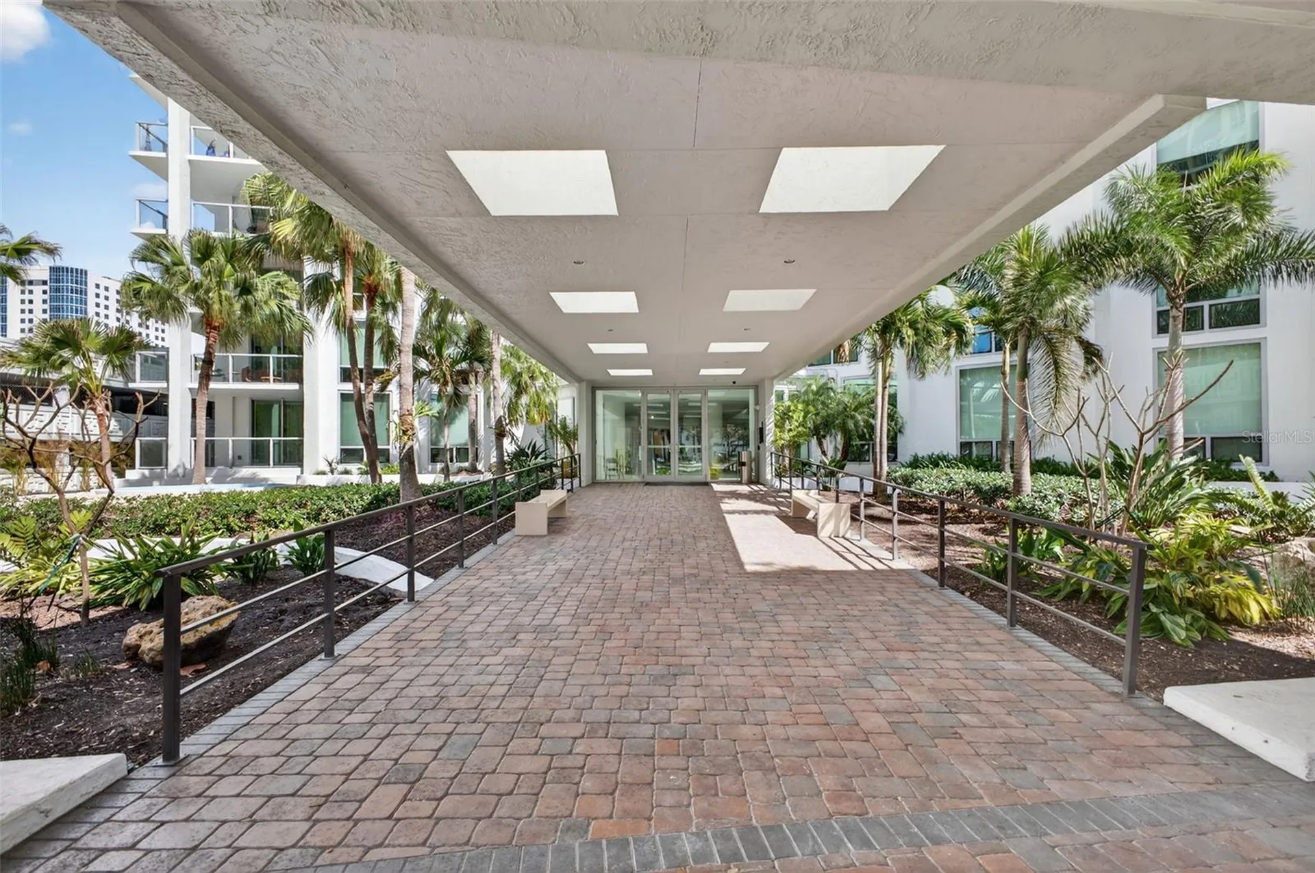 1111 N Gulfstream Avenue Sarasota FL 34236