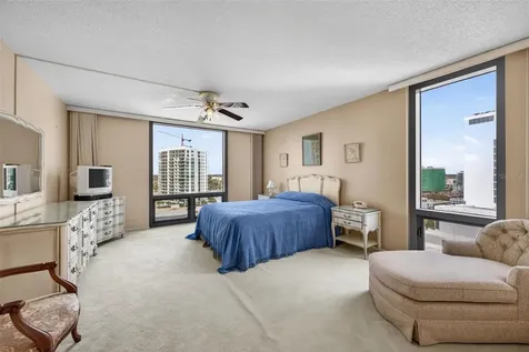 1111 N Gulfstream Avenue Sarasota FL 34236