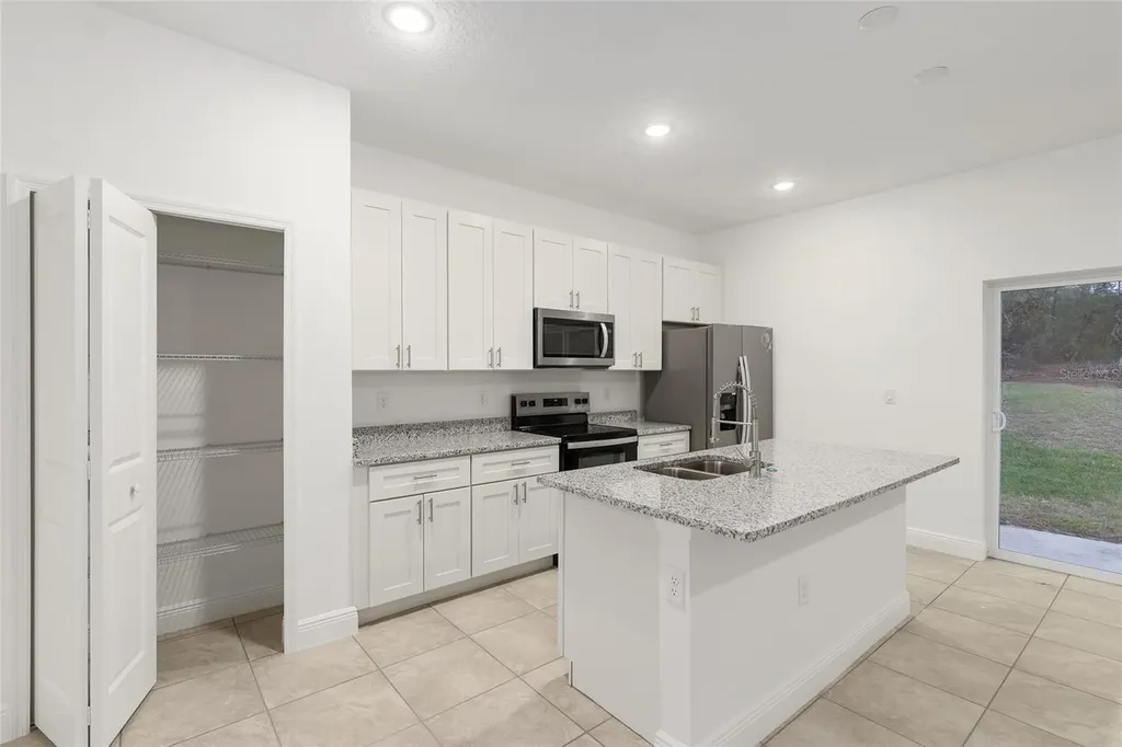 3872 W Baton Lane Citrus Springs FL 34433