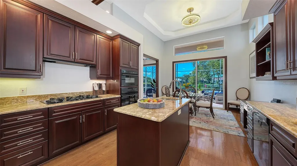 3511 Fair Oaks Court Longboat Key FL 34228