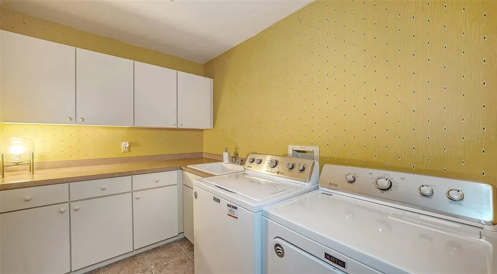 3511 Fair Oaks Court Longboat Key FL 34228