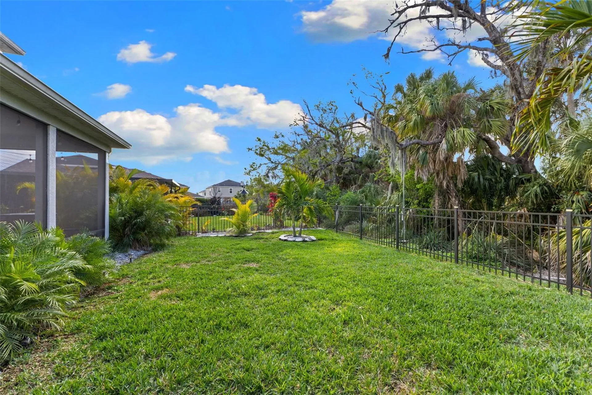 8523 Rain Lily Crossing Parrish FL 34219
