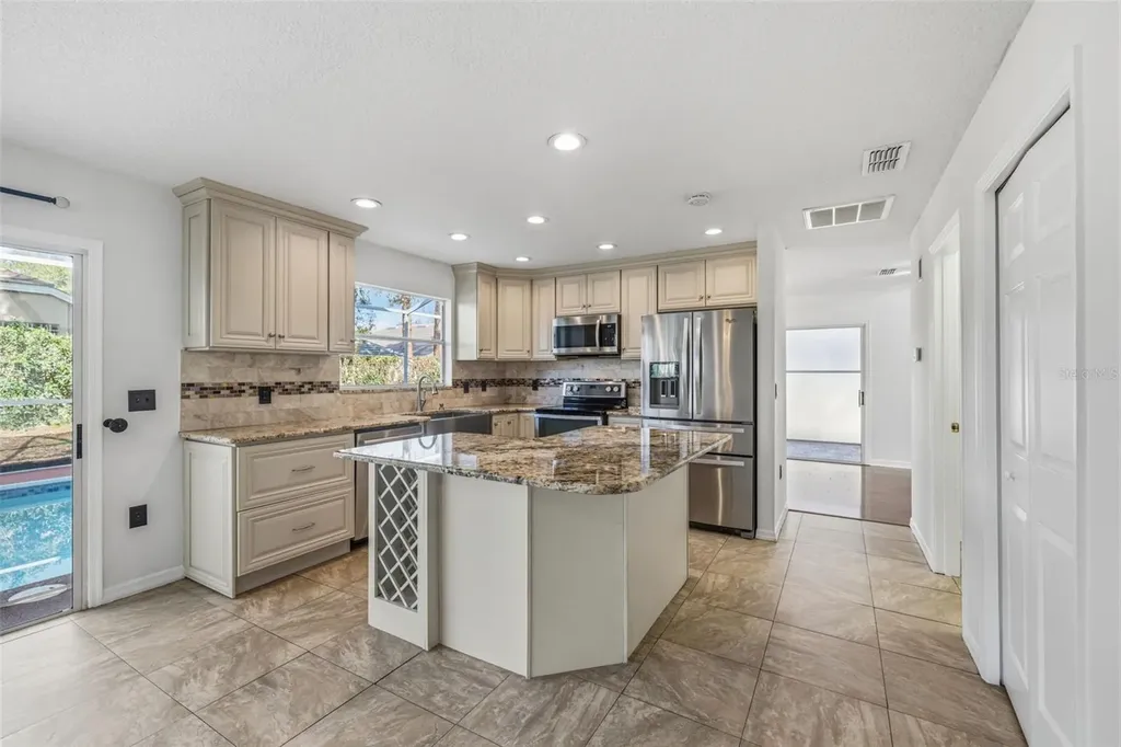 17705 Esprit Drive Tampa FL 33647
