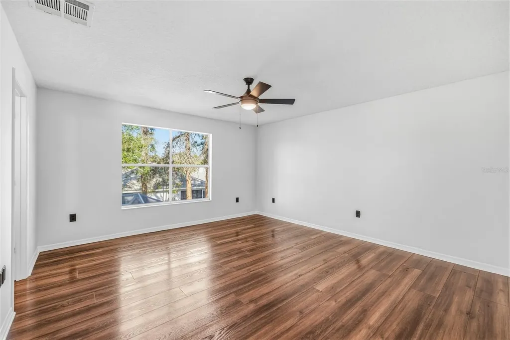 17705 Esprit Drive Tampa FL 33647