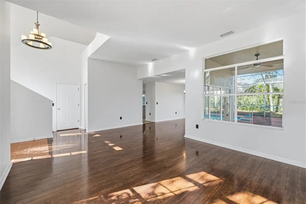 17705 Esprit Drive Tampa FL 33647